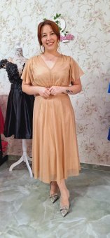 Rochie de ocazie elegantă bej din voal cu sclipici