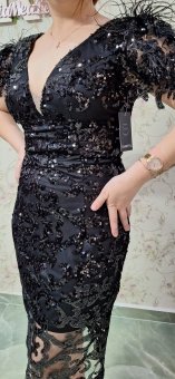 Rochie neagră din tull cu paiete si fulgi la maneci