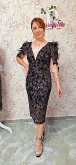 Rochie neagra din tull cu paiete negre si flori argintii