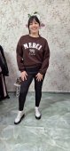 Bluza tip hanorac, fabricata din bumbac de calitate vatuit, cu maneca lunga. ●36 ●38 ●40